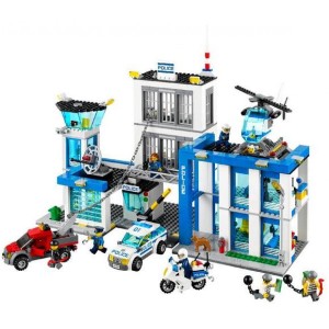 60047 lego city politistasjon 2-900x900